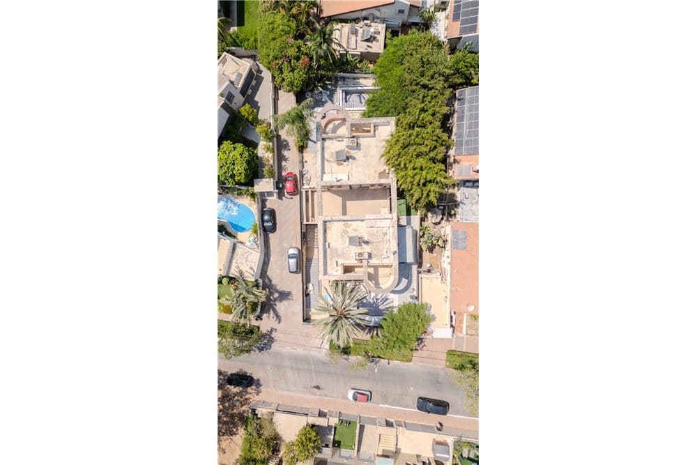 בית פרטי עם בריכת שחייה! — 22