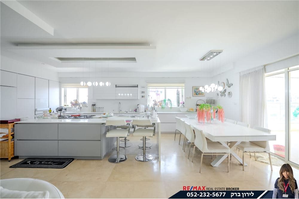 מיני פנטהאוז ענק עם נוף מטריף לים! — 8