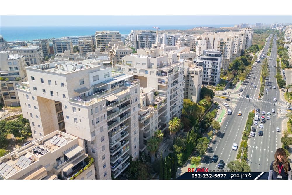 מיני פנטהאוז ענק עם נוף מטריף לים! — 11