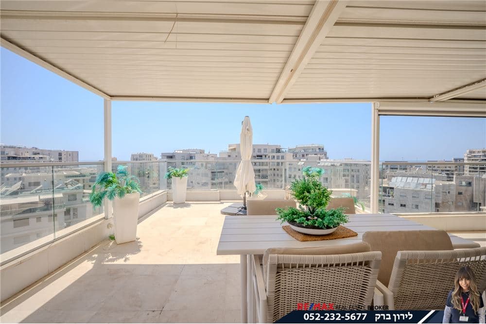 מיני פנטהאוז ענק עם נוף מטריף לים — 12