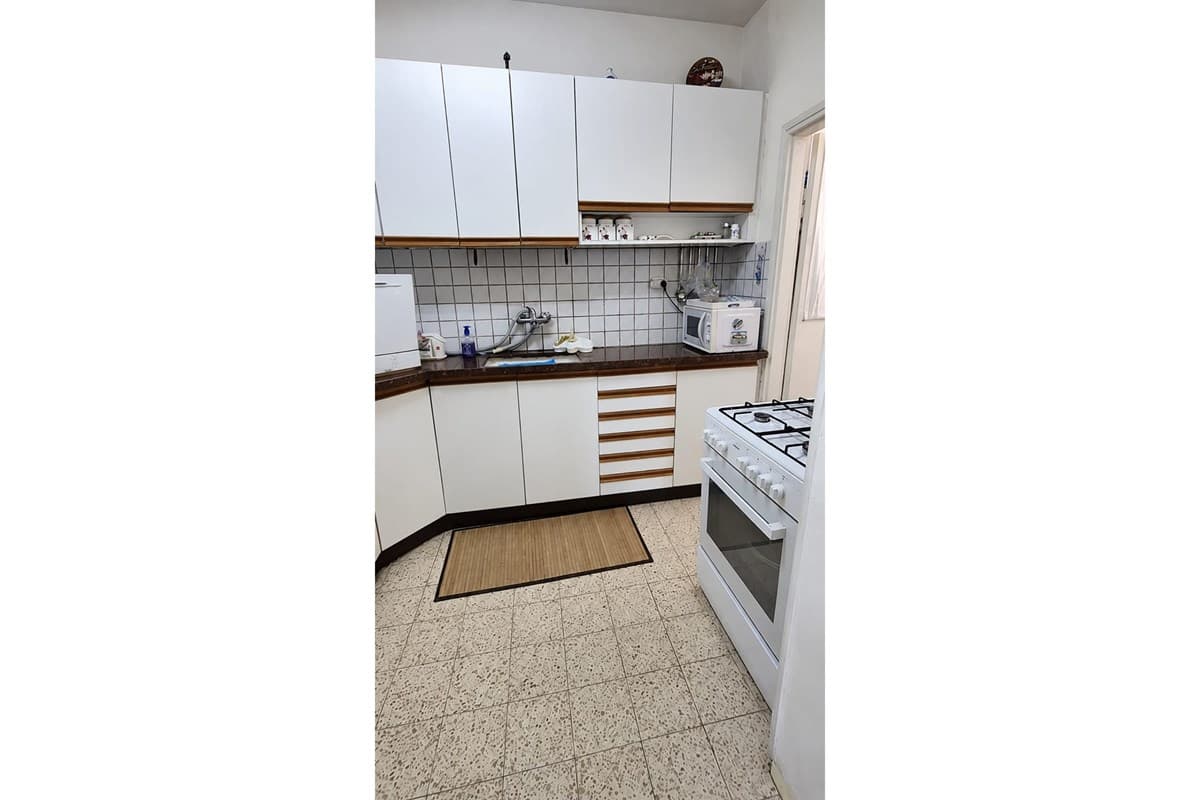 דירת 3 חד' מרווחת עם מקלט בבניין! — 6