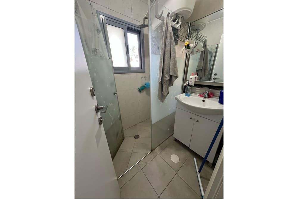 למכירה בשכונת נווה חן המבוקשת! — 7