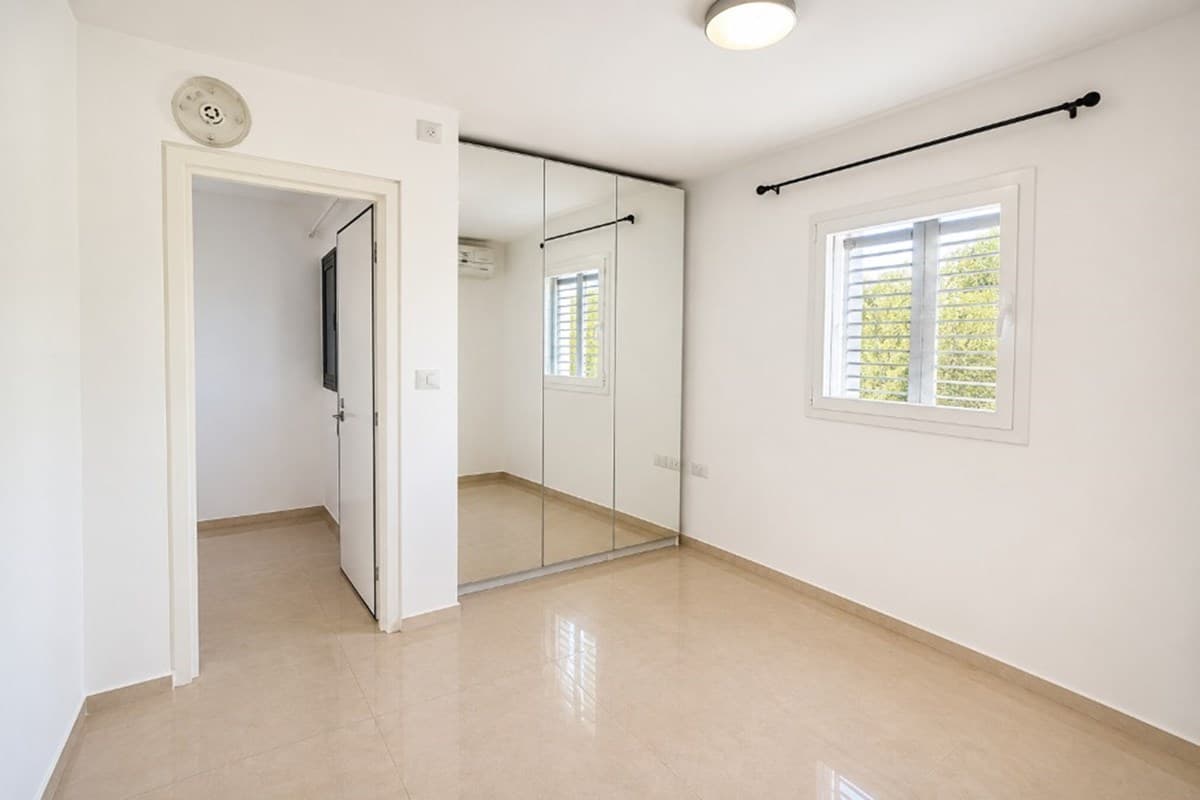 למכירה דירת 3.5 חד' מרווחת בשכונת קריית שלום! — 6