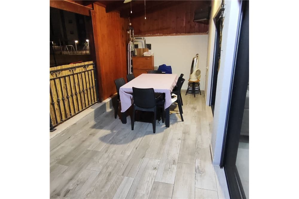 הזדמנות מצוינת לדירה מושקעת במיקום מרכזי ושקט! — 7