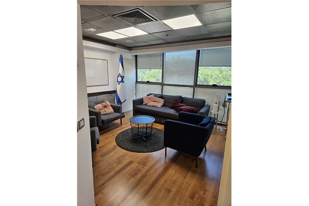 להשכרה משרדים ברמת גימור גבוהה! — 2
