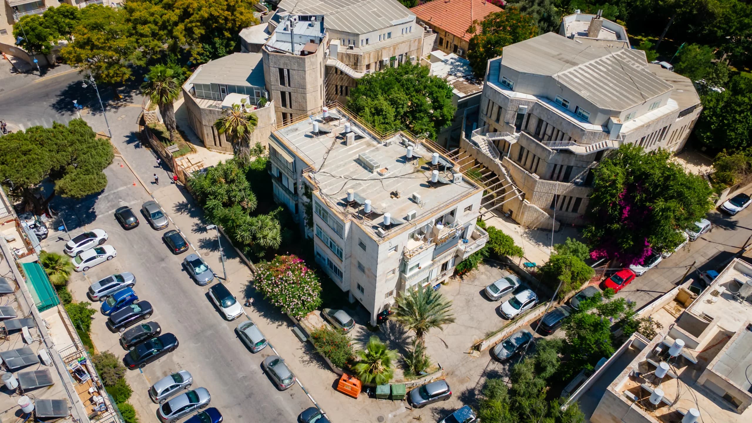 דירה 6 חדרים, 215 מ"ר בבקעה