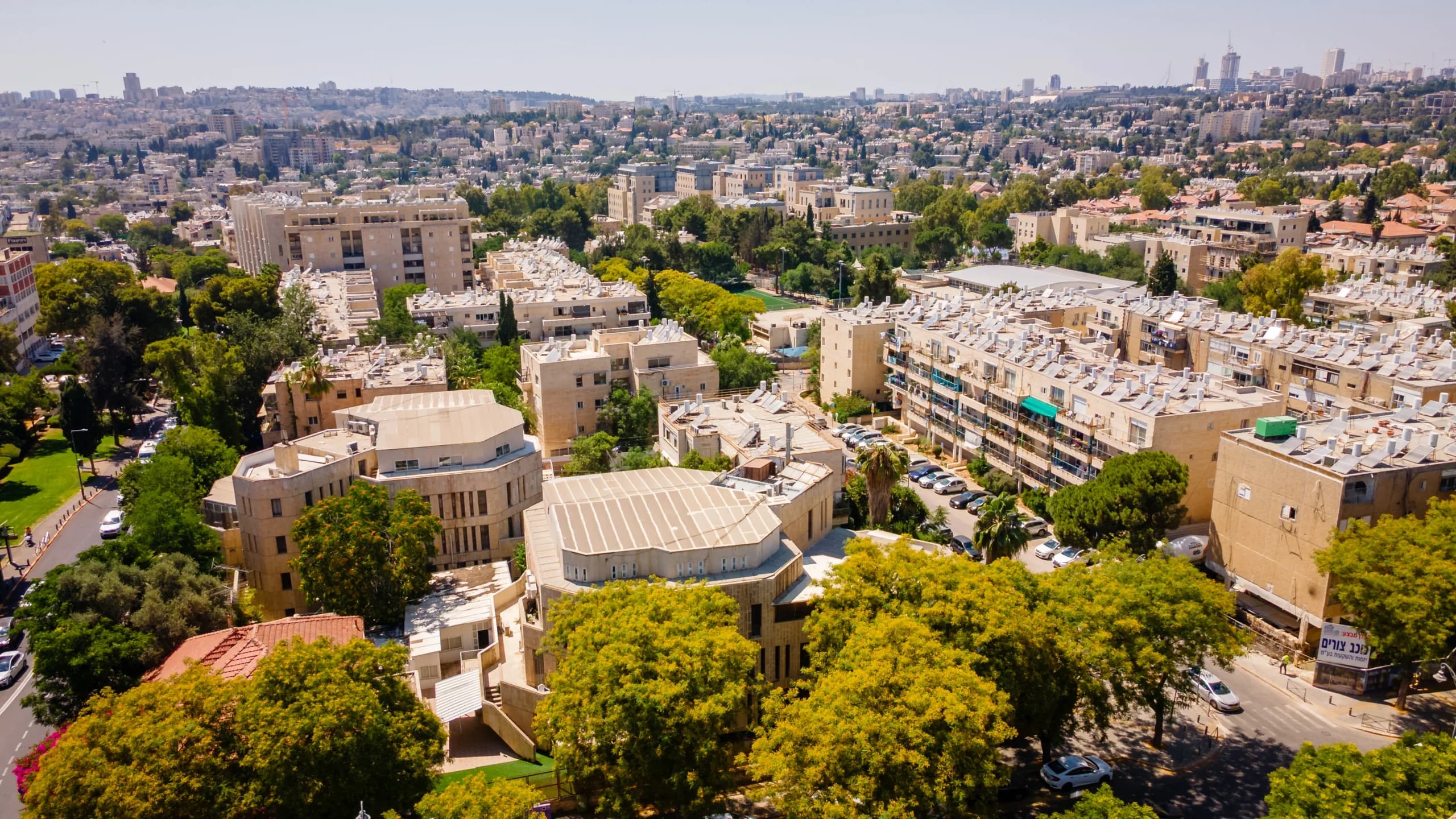 דירה 6 חדרים, 215 מ"ר בבקעה — 3