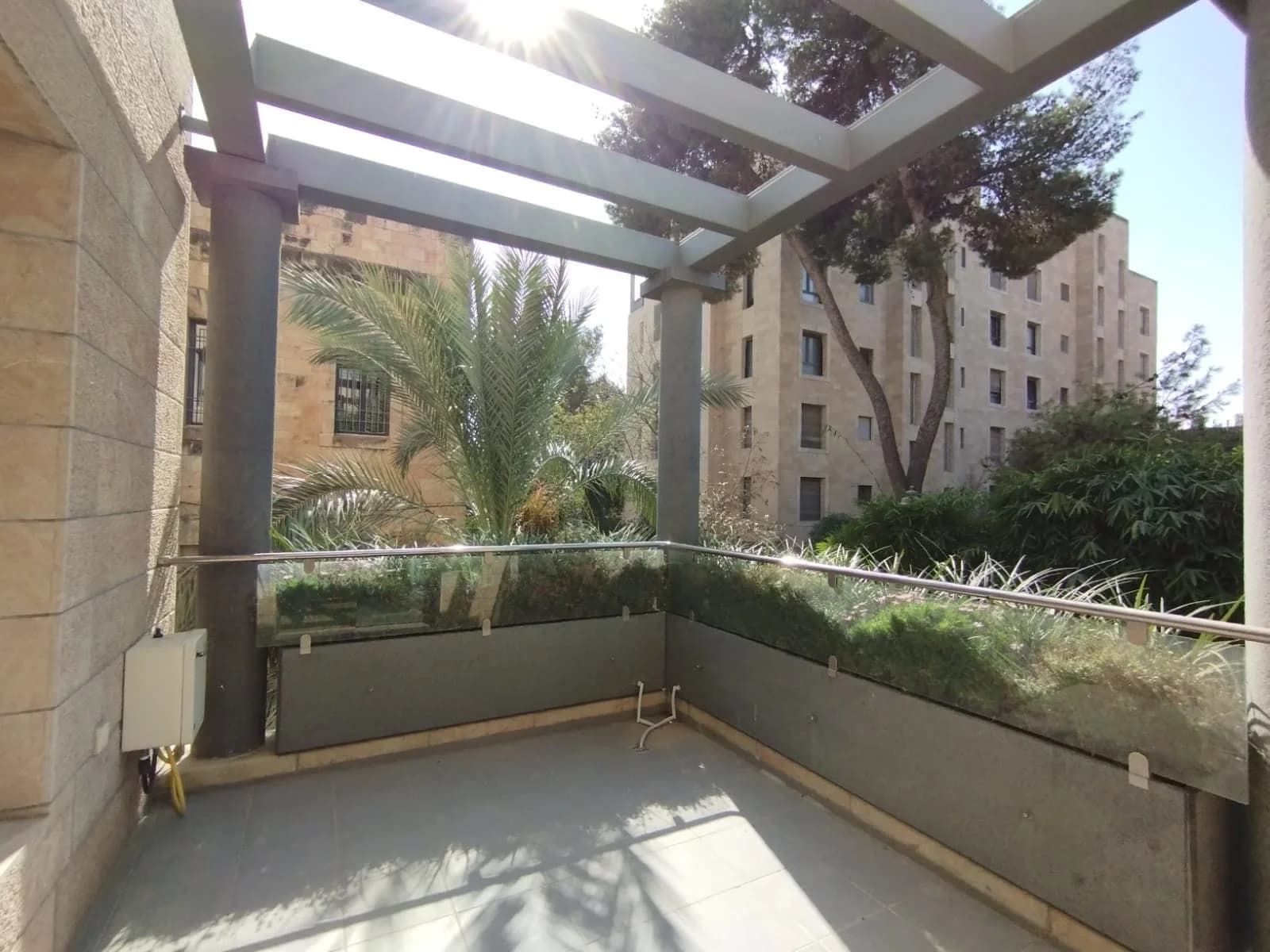 דירה 3 חדרים, 105 מ"ר בטלביה — 4