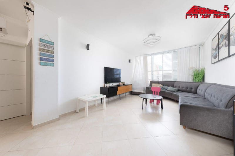 דירה 4 חדרים ברמב"ם, ראשון לציון