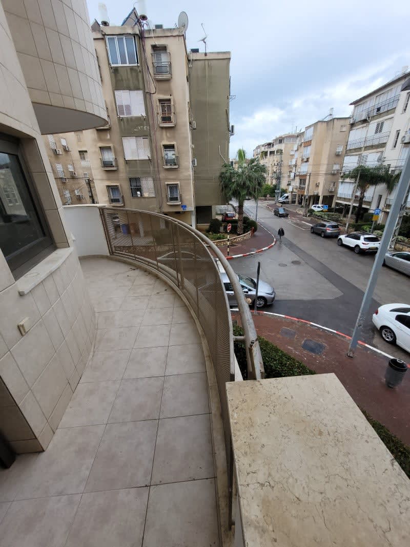 דירה 3 חדרים, 63 מ"ר באברמוביץ, ראשון לציון
