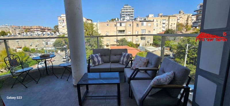 דופלקס 6 חדרים, 145 מ"ר בהשומר, ראשון לציון