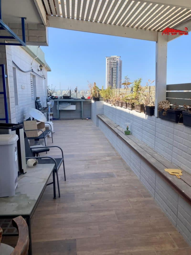 פנטהאוז 5 חדרים, 221 מ"ר ברמז, ראשון לציון