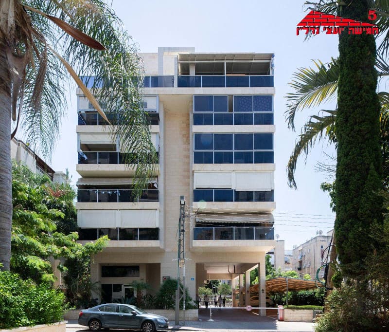 פנטהאוז 6 חדרים, 140 מ"ר ברמב"ם, ראשון לציון