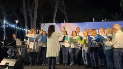 תרבות חמישי חופשי - מקהלה