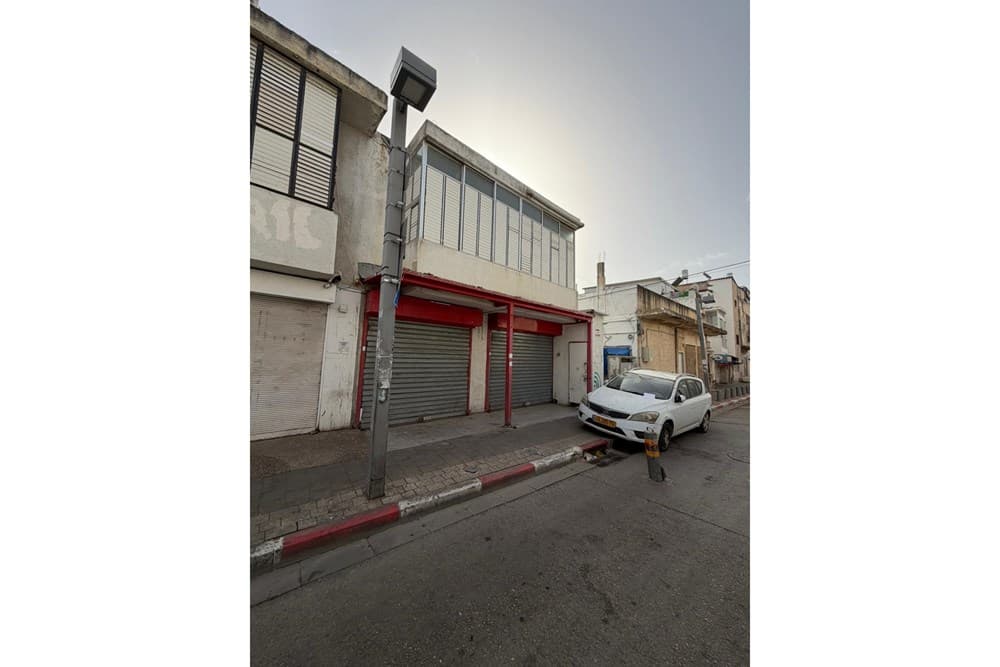 דירת גג עם פוטנציאל גבוהה עם זכויות בנייה!
