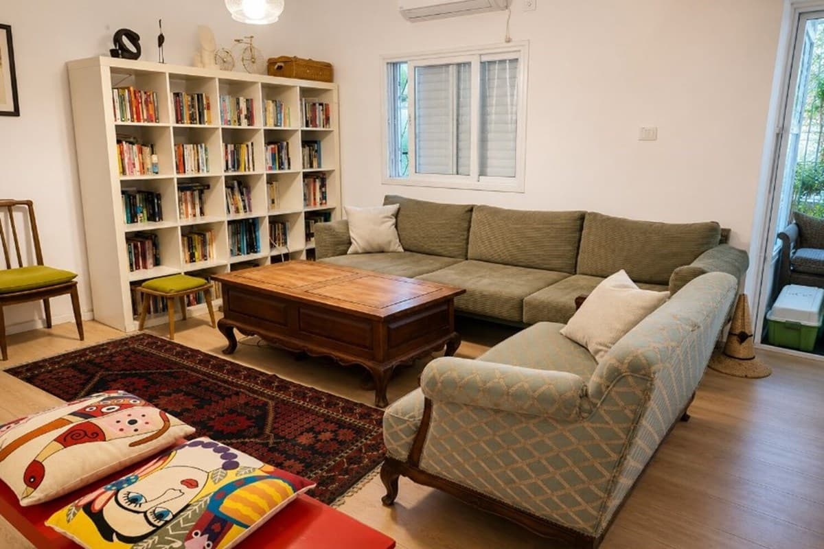 להשכרה דירת 3 חד' משופצת ומוארת!